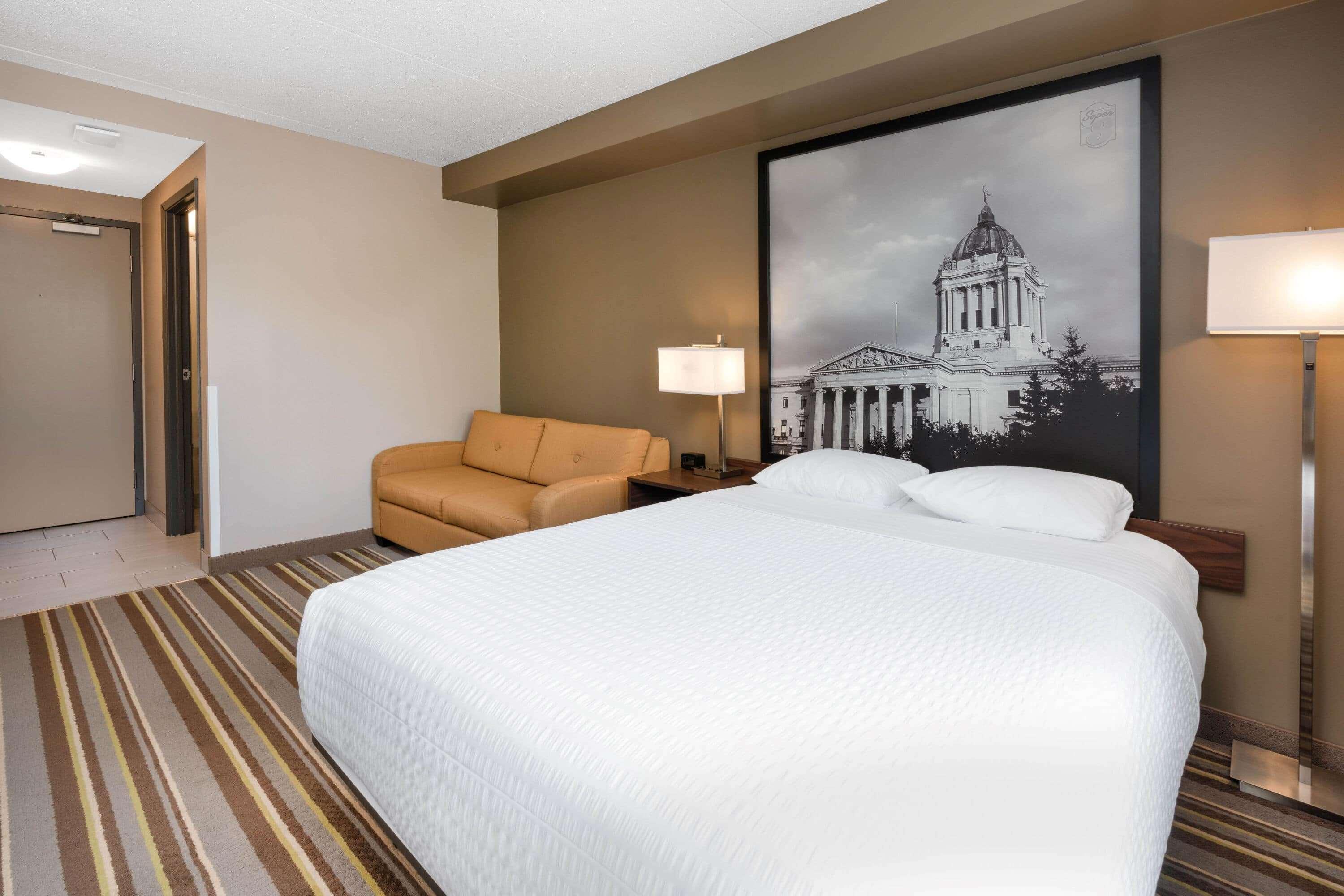 Super 8 By Wyndham Winnipeg West מראה חיצוני תמונה