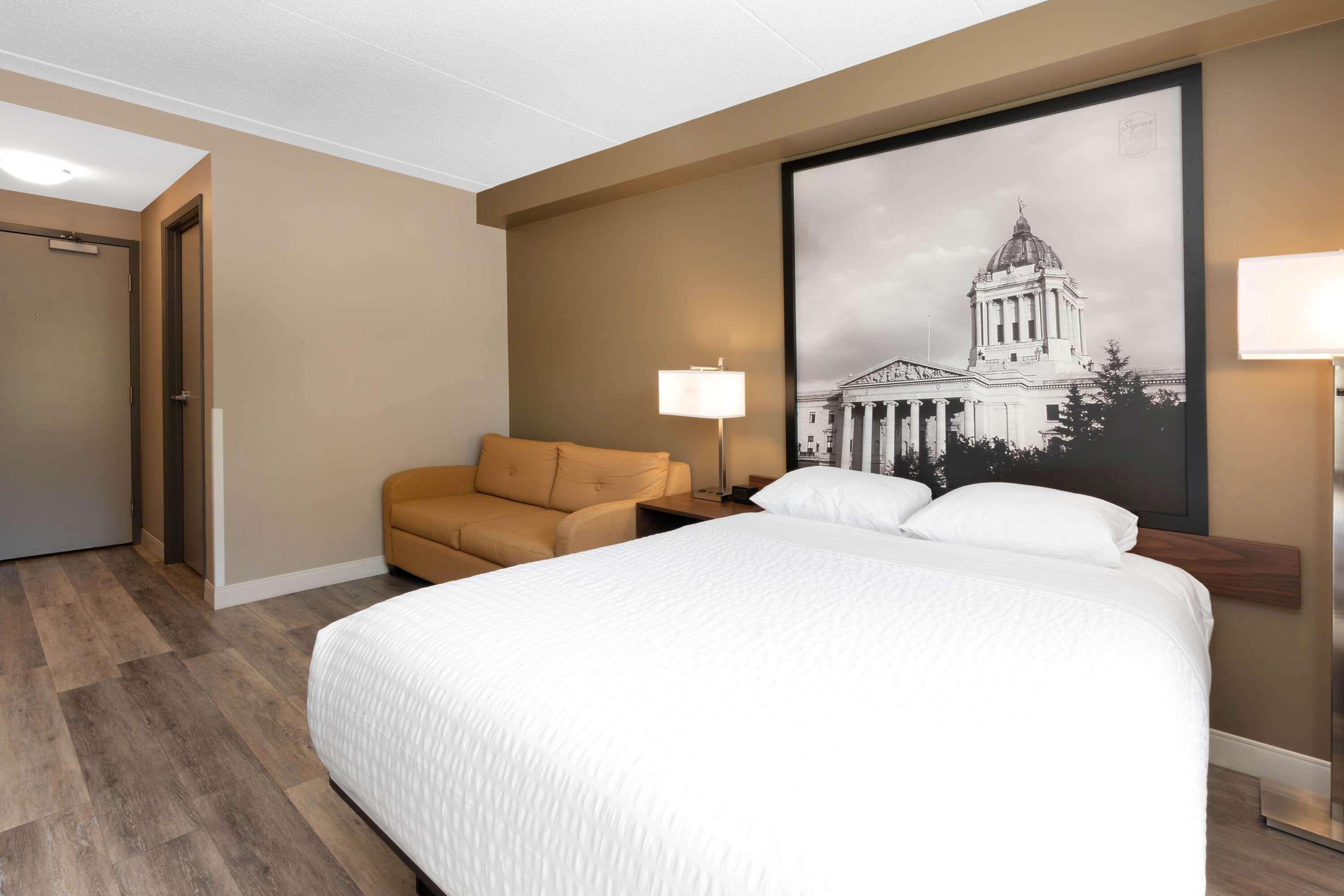 Super 8 By Wyndham Winnipeg West מראה חיצוני תמונה